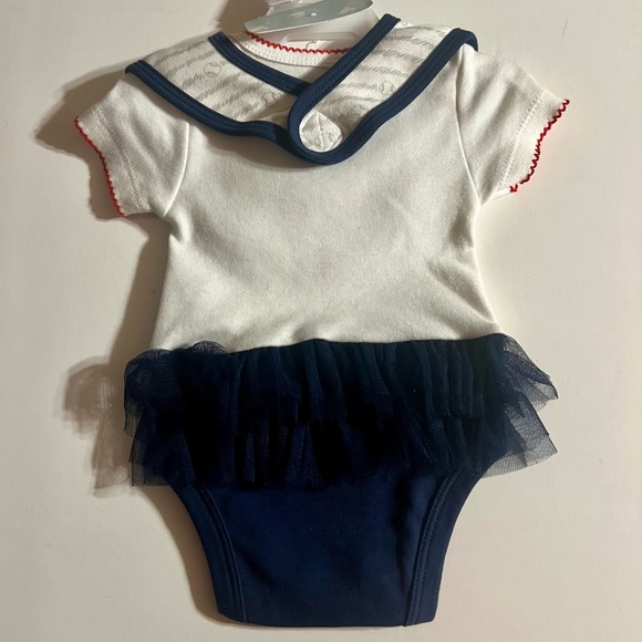 Boston Red Sox Baby girl Newborn Gift Set Boston Baseball tutuOnesie/Booties/Bib - Picture 4 of 5